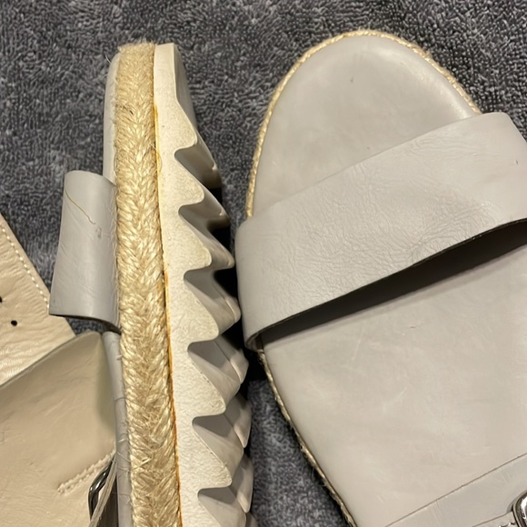 AGL - Attilio Giusti Leombruni Sandals, GRAY, buckle ankle. Size 37.5 / US 7 - Picture 7 of 8